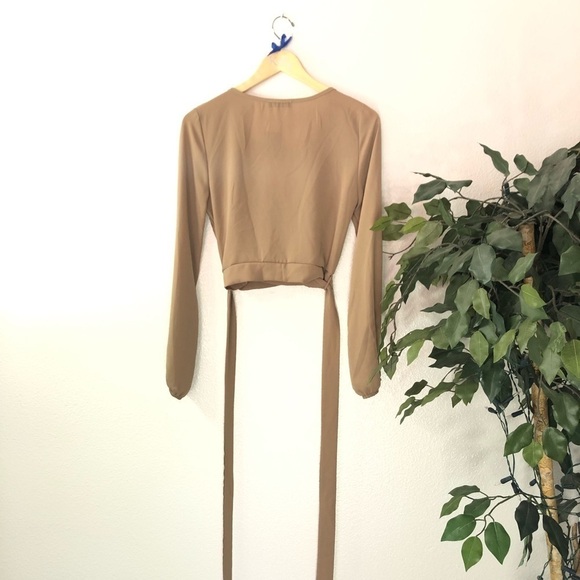 NWT Fashion Nova Brown Cut Out Tie Top - Picture 6 of 6